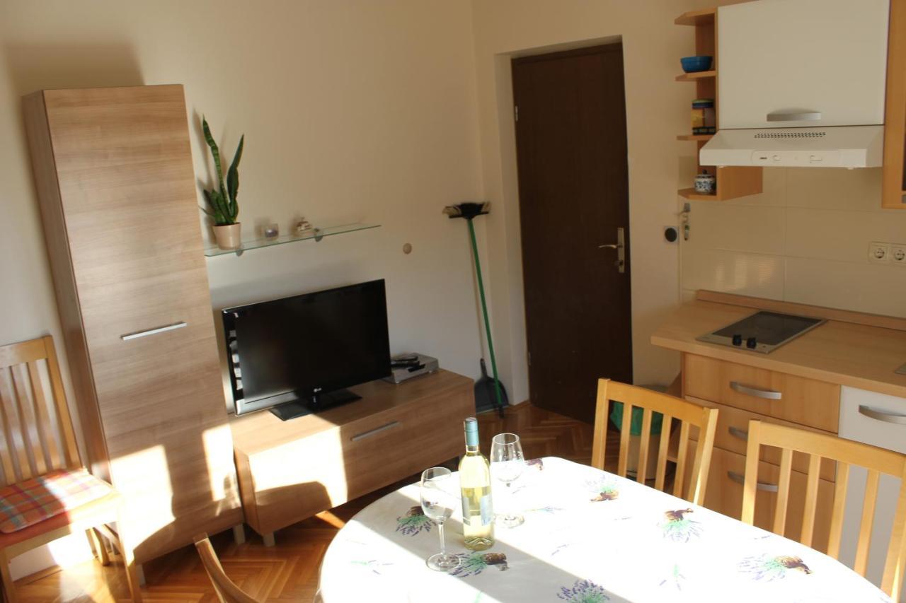 Apartmani Mouse Omis Bagian luar foto