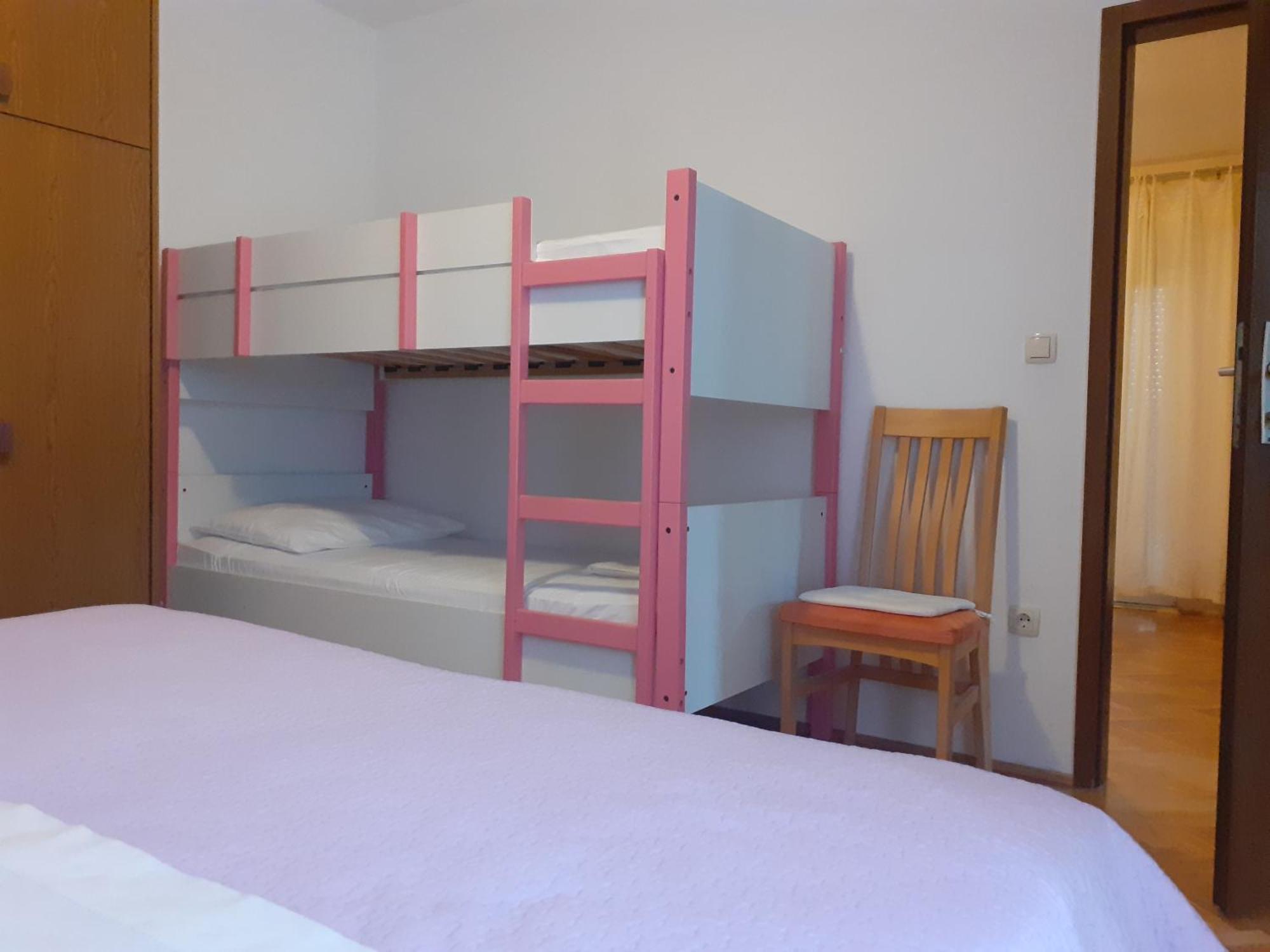 Apartmani Mouse Omis Ruang foto